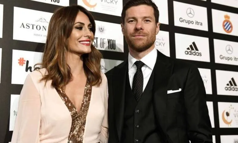 Xabi Alonso đã kết hôn chưa?